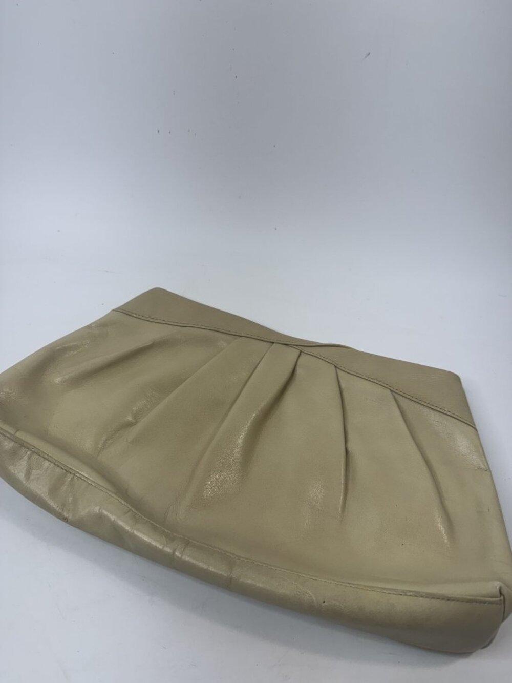 Le Bodorne Genuine Leather Beige Pleated Clutch Bag With Zipper Closure